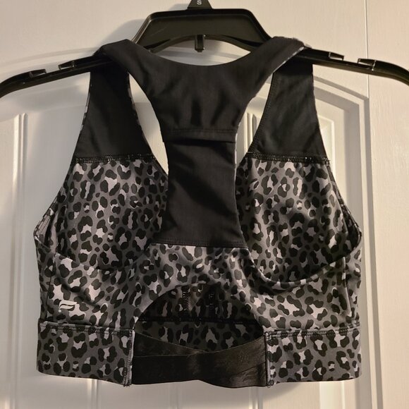 Fabletics Leopard On the Go Midi Sports Bra XS - Picture 2 of 4